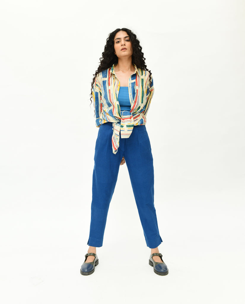 KNOTTED SHIRT STYLE