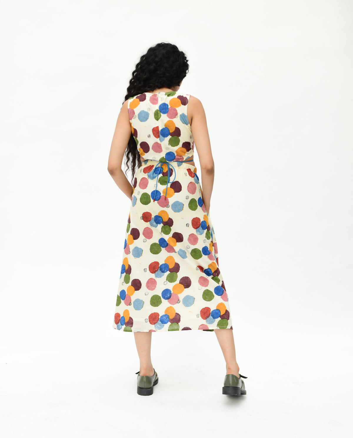 Void Side Space Dress