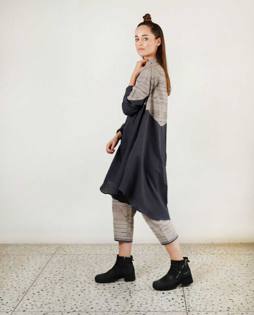 RELAXED GREY WAVE SHIRT TOP